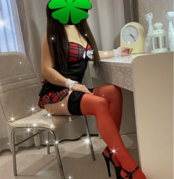 Соблазнительная красавица с шаловливыми глазками предлагает встречу, которую ты запомнишь на всю жизнь. Готова исполнить твои самые смелые фантазии и желания. Только для истинных ценителей красоты и страсти. 5377, 19 лет